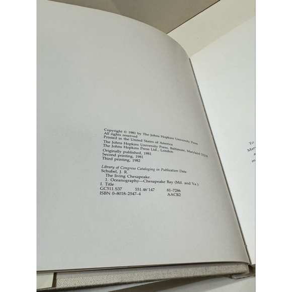 The Living Chesapeake by J.R. Shubel ( 1981, Hardcover, Dust Jacket, Signed) - Picture 9 of 10